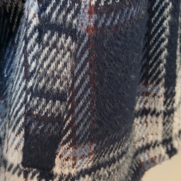 Maurices Navy and White Plaid Button-Down Shirt - Picture 3 of 5